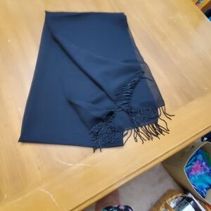 Women's Long scarf in blavk